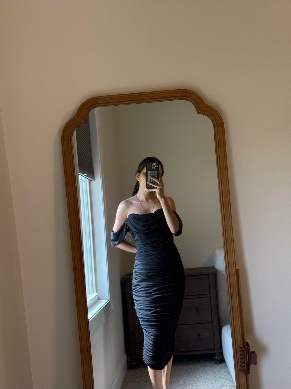 House of CB Black One-Shoulder Ruched Midi Dress - Picture 2 of 2